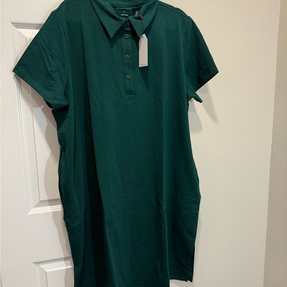 Universal Standard Dresses & Skirts - Universal Standard Varsity
French Terry Polo Dress in Botanic Sz M ( 18-20 )